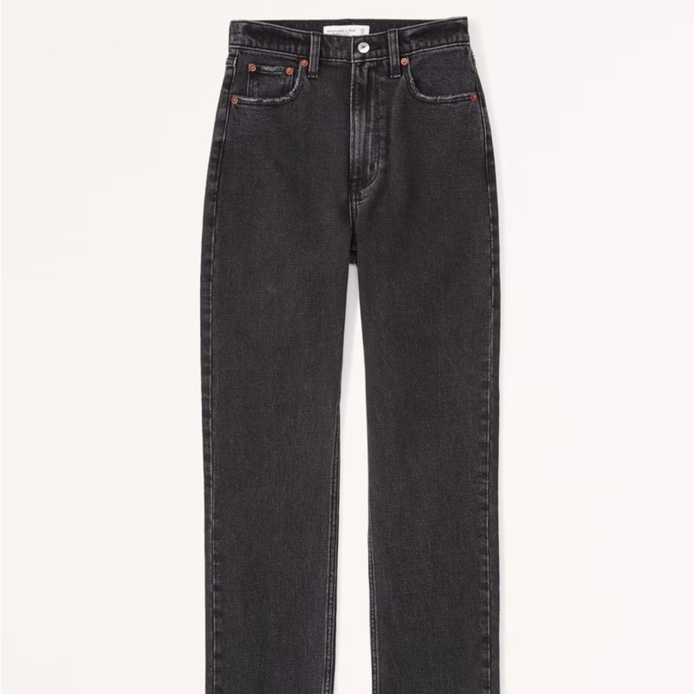 Abercrombie Ultra High Rise Ankle Straight Jean in Black